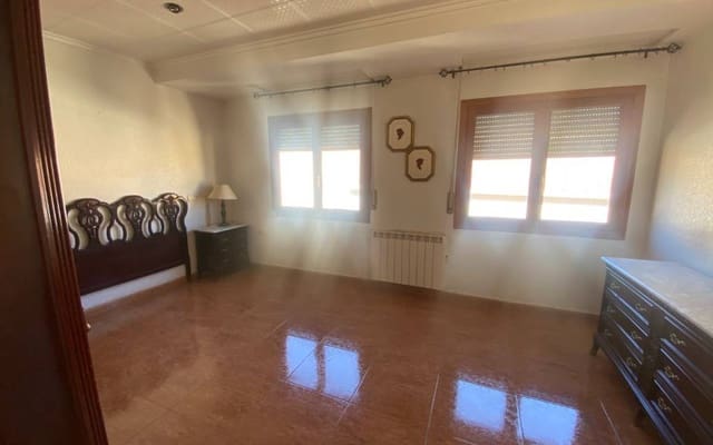 Apartamento de 3 habitaciones en Salinas en venta con piscina - 95.000 € (Ref: 9614061)