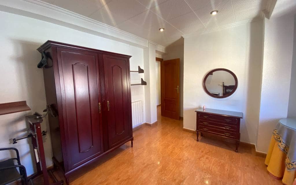 Apartamento de 3 habitaciones en Salinas en venta con piscina - 95.000 € (Ref: 9614061)