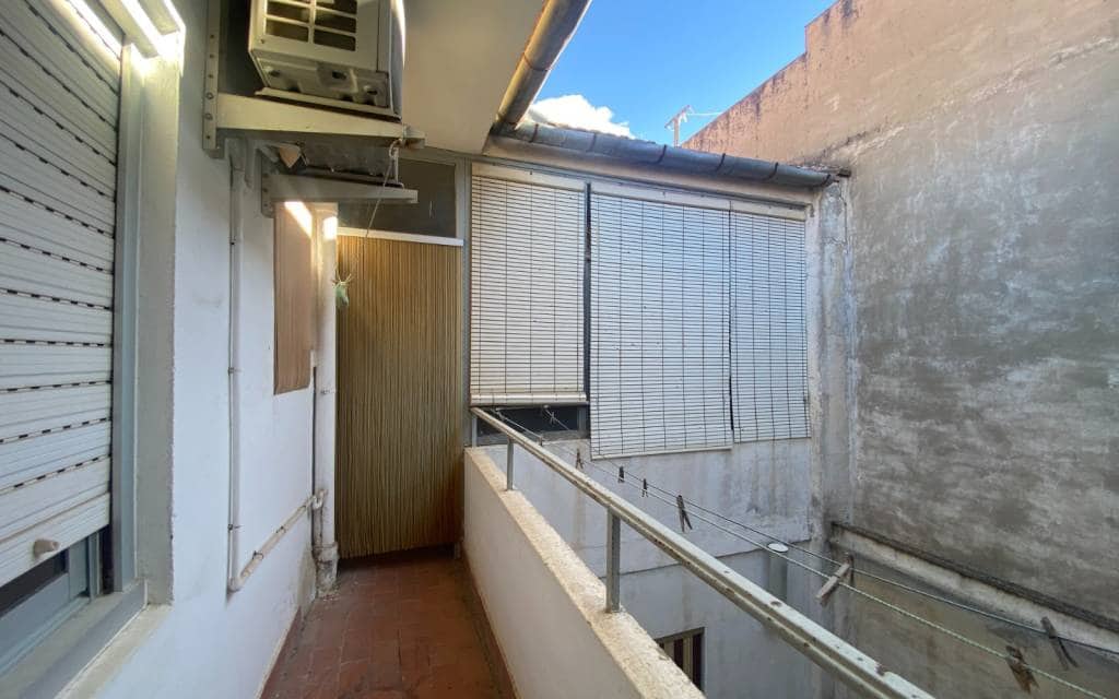 Apartamento de 3 habitaciones en Salinas en venta con piscina - 95.000 € (Ref: 9614061)