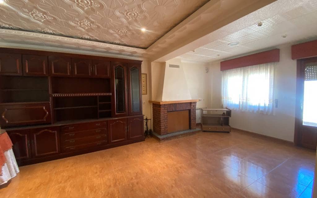 Apartamento de 3 habitaciones en Salinas en venta con piscina - 95.000 € (Ref: 9614061)