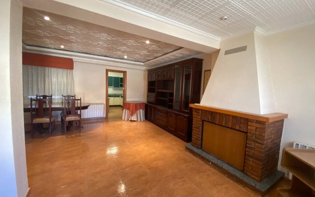 Apartamento de 3 habitaciones en Salinas en venta con piscina - 95.000 € (Ref: 9614061)