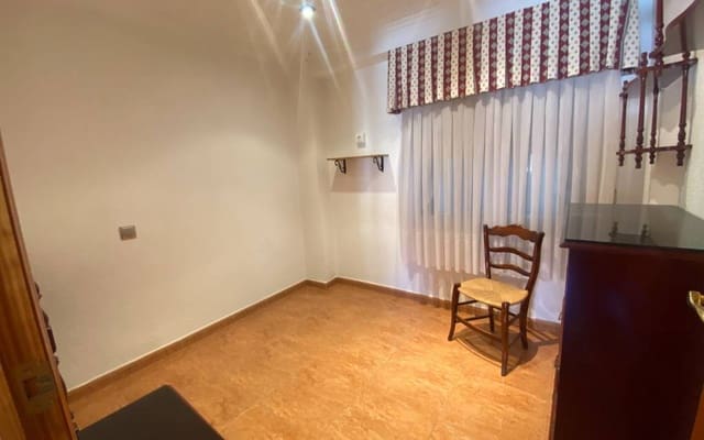 Apartamento de 3 habitaciones en Salinas en venta con piscina - 95.000 € (Ref: 9614061)