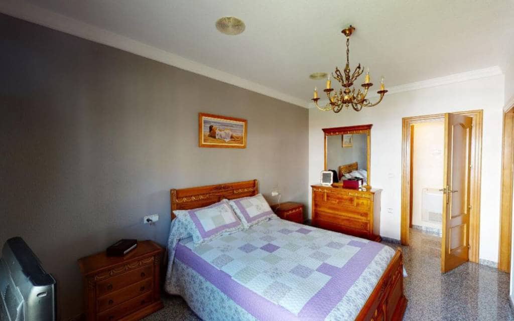 Casa de 4 habitaciones en Sax en venta con piscina garaje - 450.000 € (Ref: 9626304)