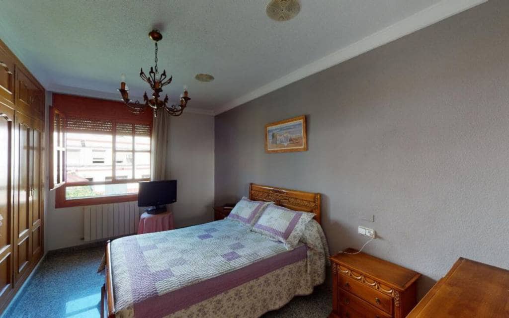 Casa de 4 habitaciones en Sax en venta con piscina garaje - 450.000 € (Ref: 9626304)