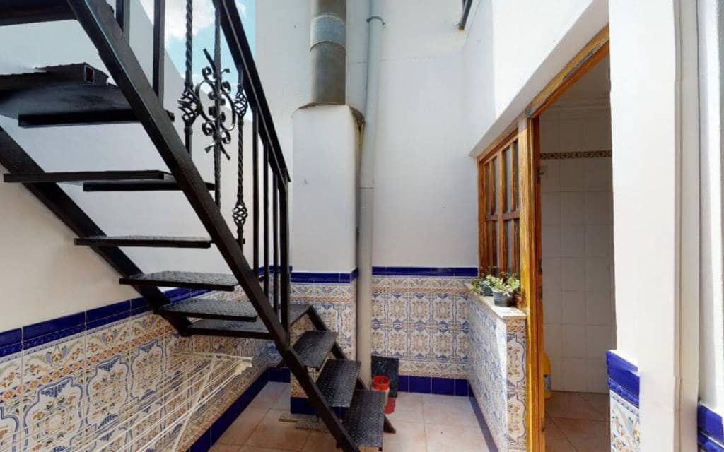 Casa de 4 habitaciones en Sax en venta con piscina garaje - 450.000 € (Ref: 9626304)