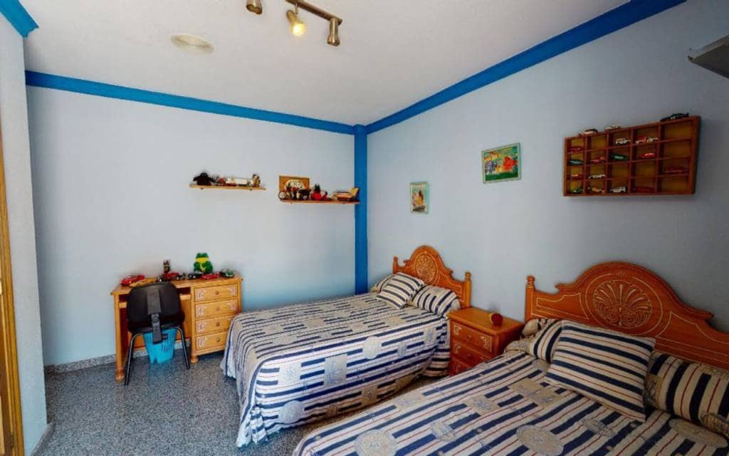 Casa de 4 habitaciones en Sax en venta con piscina garaje - 450.000 € (Ref: 9626304)