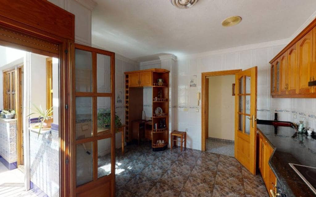 Casa de 4 habitaciones en Sax en venta con piscina garaje - 450.000 € (Ref: 9626304)