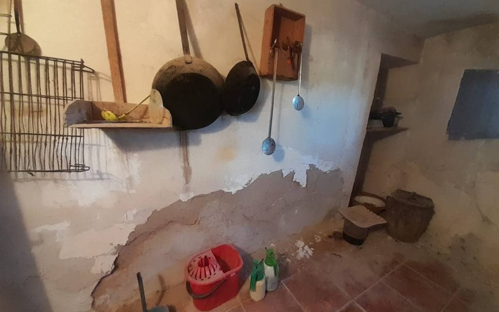 6 slaapkamer Villa te koop in Monovar / Monover - € 95.000 (Ref: 9626470)