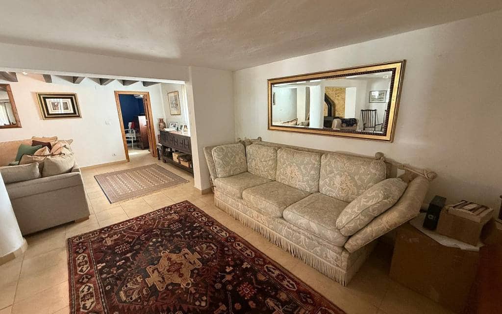 5 soveværelse Finca/Landehus til salg i Castalla med swimmingpool garage - € 325.000 (Ref: 9643482)