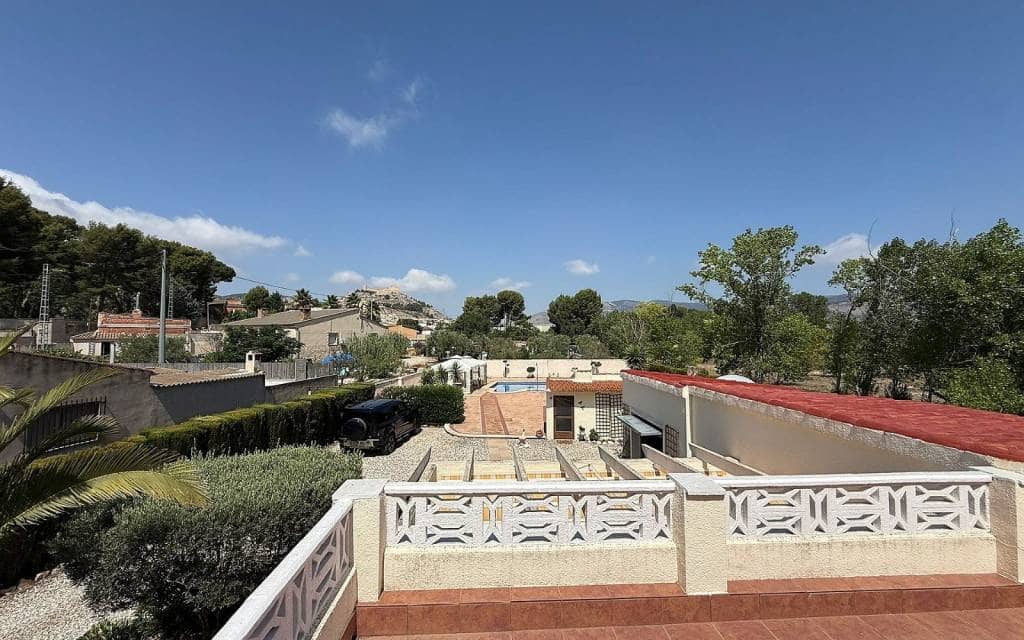 5 soveværelse Finca/Landehus til salg i Castalla med swimmingpool garage - € 325.000 (Ref: 9643482)