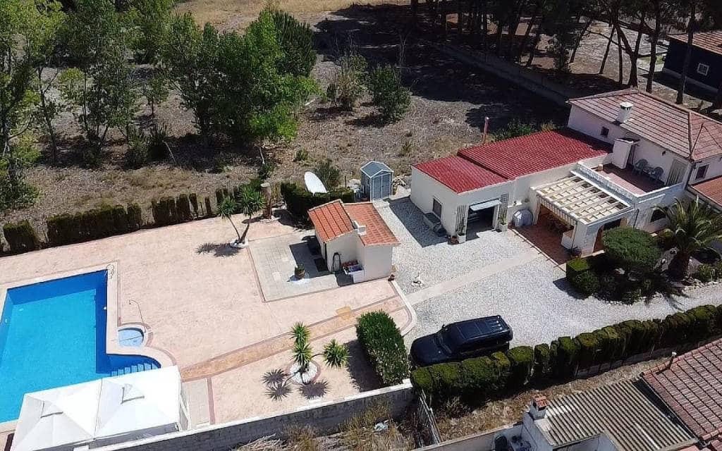 5 soveværelse Finca/Landehus til salg i Castalla med swimmingpool garage - € 325.000 (Ref: 9643482)