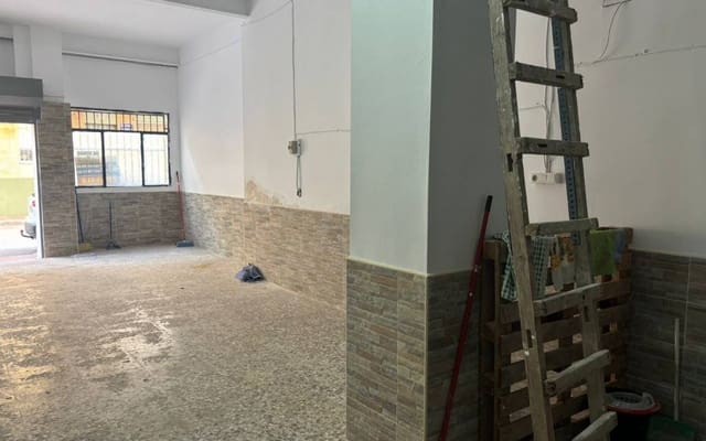 Garage in vendita in Sax - 49.000 € (Rif: 9650276)