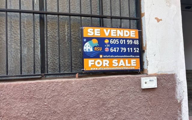 Garage in vendita in Sax - 49.000 € (Rif: 9650276)