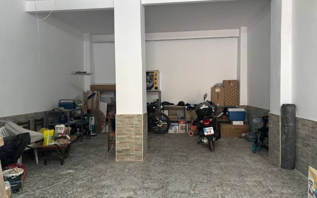 Garage in vendita in Sax - 49.000 € (Rif: 9650276)
