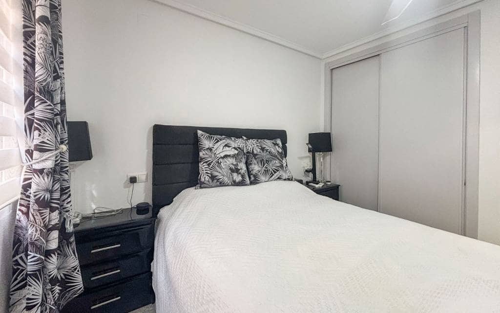 5 Zimmer Villa zu verkaufen in Monforte del Cid mit Pool - 384.950 € (Ref: 9665134)