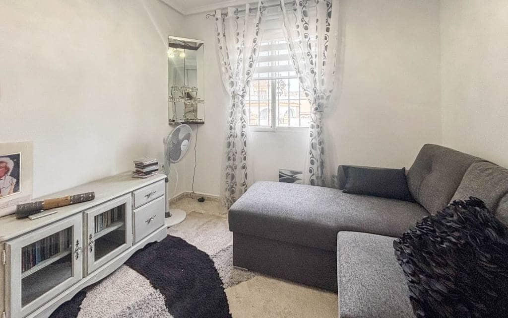 5 Zimmer Villa zu verkaufen in Monforte del Cid mit Pool - 384.950 € (Ref: 9665134)