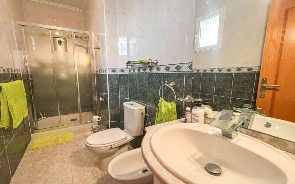 5 Zimmer Villa zu verkaufen in Monforte del Cid mit Pool - 384.950 € (Ref: 9665134)