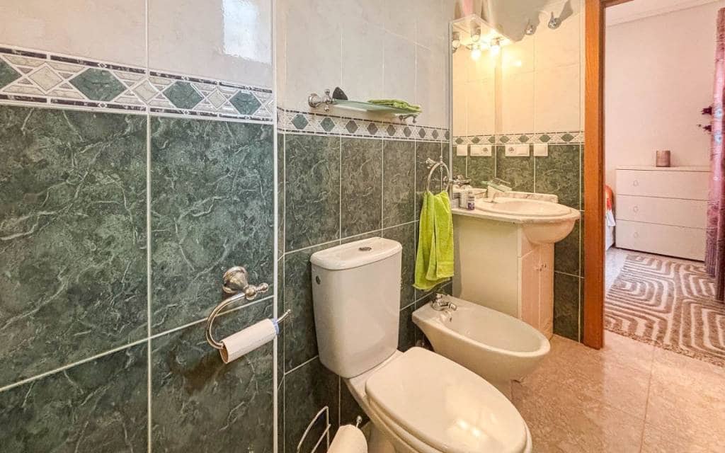 5 Zimmer Villa zu verkaufen in Monforte del Cid mit Pool - 384.950 € (Ref: 9665134)