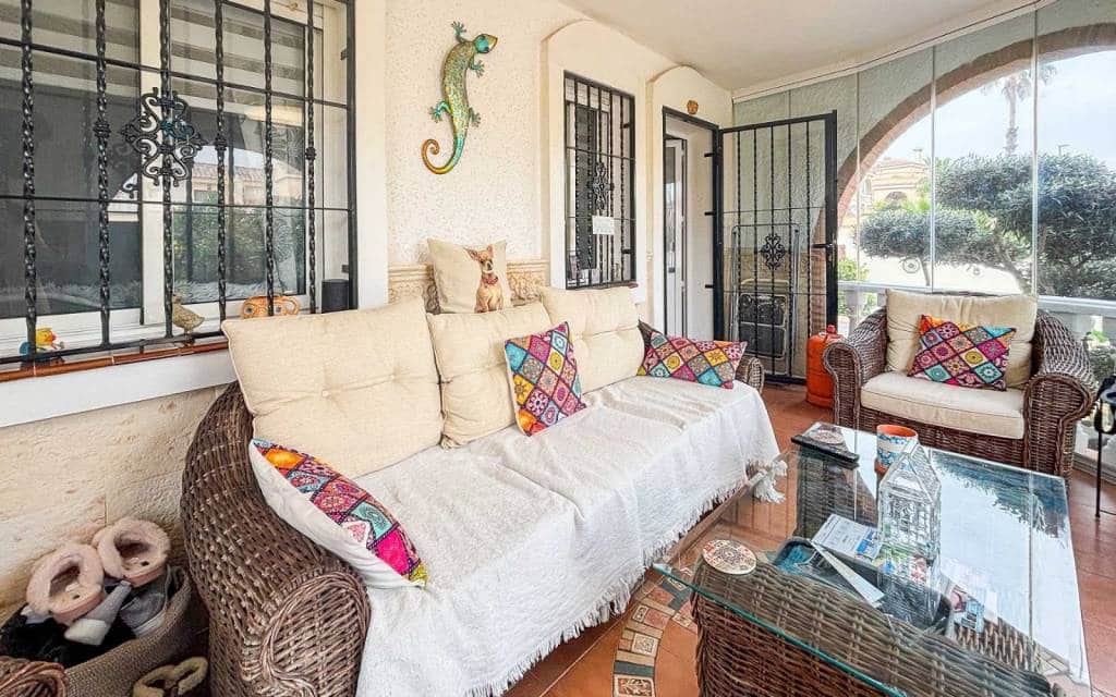 5 Zimmer Villa zu verkaufen in Monforte del Cid mit Pool - 384.950 € (Ref: 9665134)