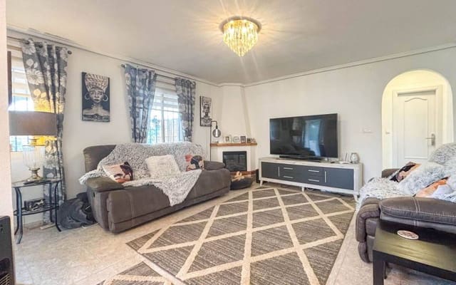 5 Zimmer Villa zu verkaufen in Monforte del Cid mit Pool - 384.950 € (Ref: 9665134)