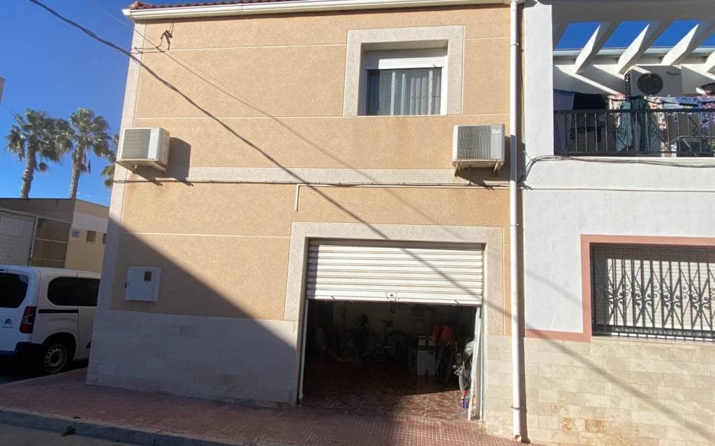 4 slaapkamer Huis te koop in Sax met garage - € 185.000 (Ref: 9684246)