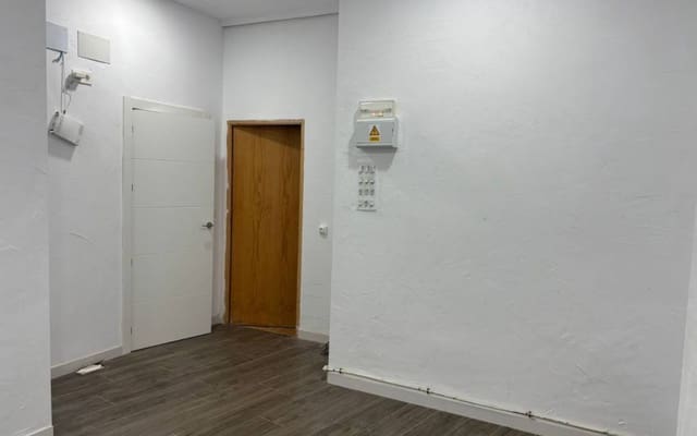 1 sovrum Företag att hyra i Sax - 500 € (Ref: 9684247)