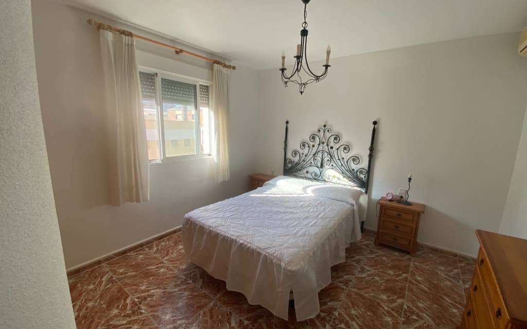 4 bedroom Townhouse for sale in Sax with garage - € 185,000 (Ref: 9685684)