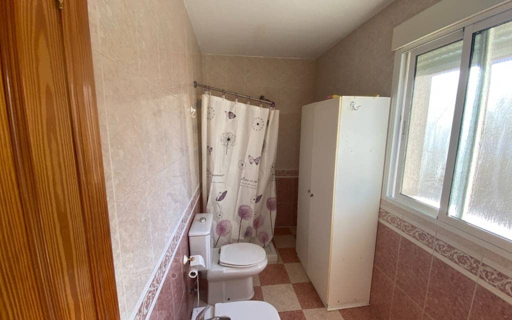 4 bedroom Townhouse for sale in Sax with garage - € 185,000 (Ref: 9685684)