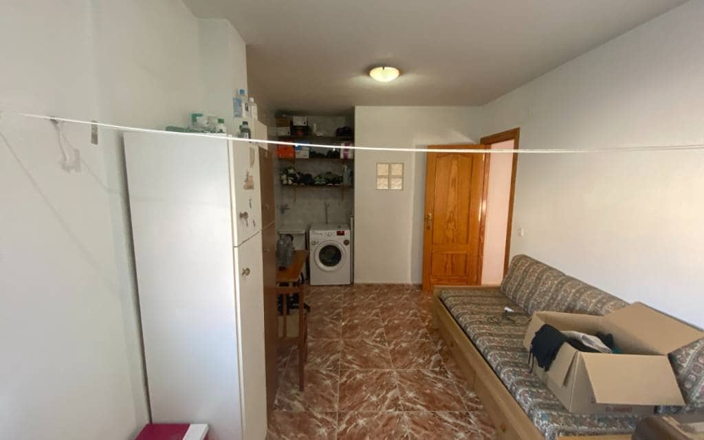 4 bedroom Townhouse for sale in Sax with garage - € 185,000 (Ref: 9685684)