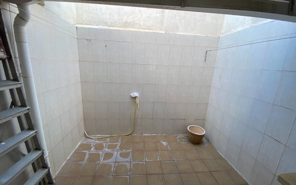 4 bedroom Townhouse for sale in Sax with garage - € 185,000 (Ref: 9685684)