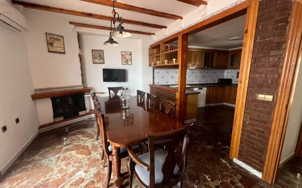 4 bedroom Townhouse for sale in Sax - € 249,995 (Ref: 9691411)