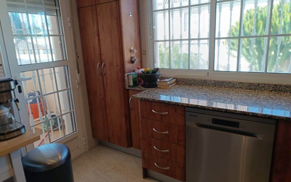 5 soveværelse Villa til salg i Fortuna med swimmingpool - € 265.000 (Ref: 9691629)