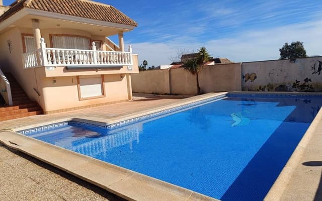 5 soveværelse Villa til salg i Fortuna med swimmingpool - € 265.000 (Ref: 9691629)