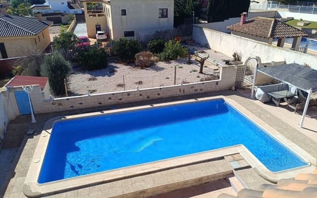 5 soveværelse Villa til salg i Fortuna med swimmingpool - € 265.000 (Ref: 9691629)