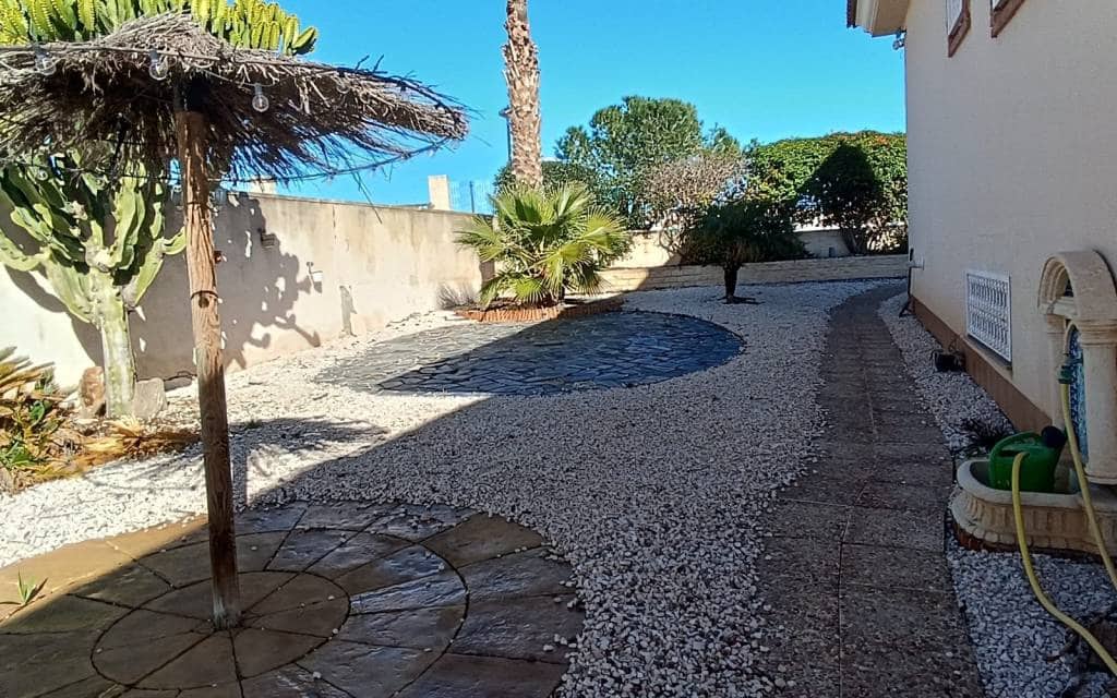 5 soveværelse Villa til salg i Fortuna med swimmingpool - € 265.000 (Ref: 9691629)