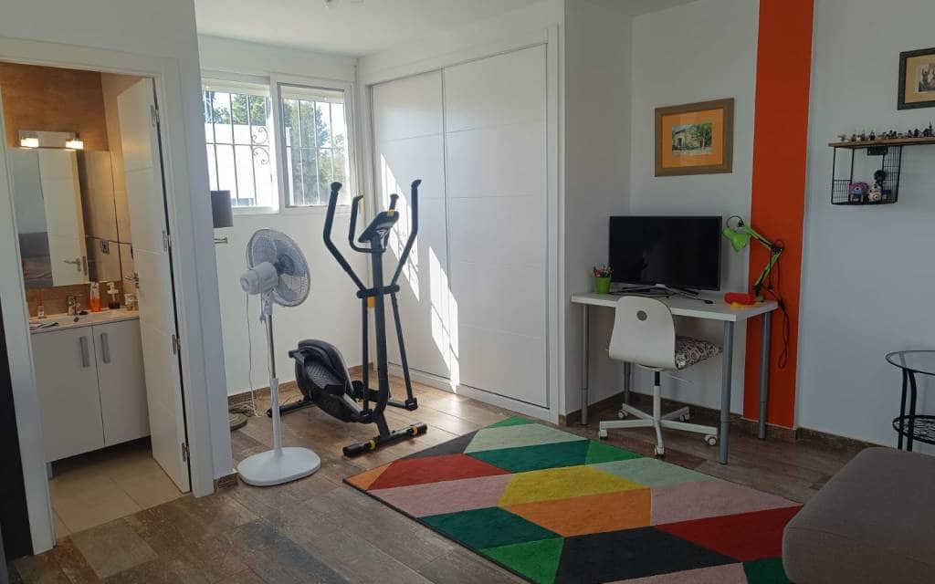 3 bedroom Villa for sale in Fortuna with pool - € 179,000 (Ref: 9714174)