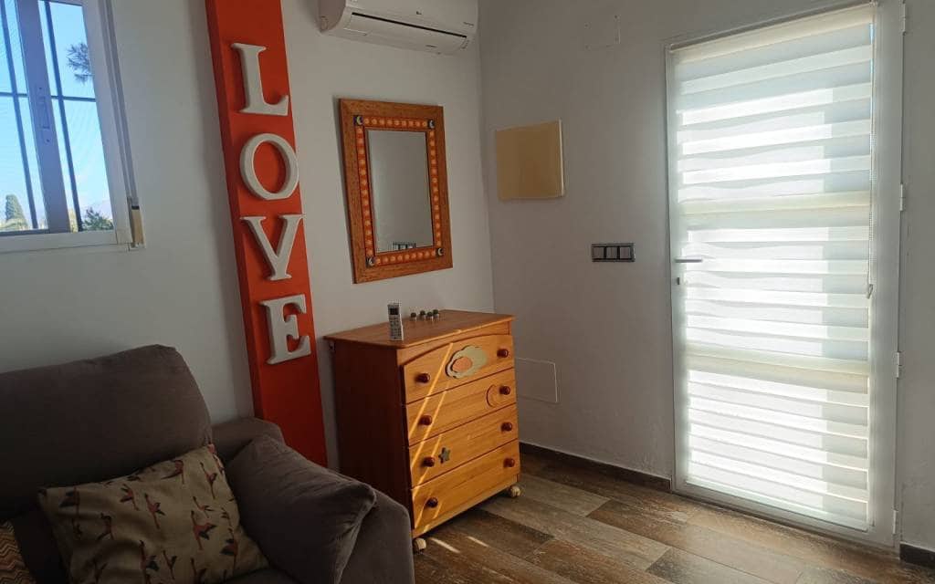 3 bedroom Villa for sale in Fortuna with pool - € 179,000 (Ref: 9714174)