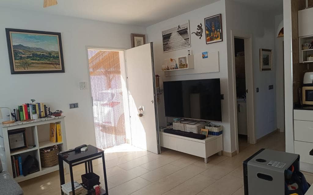 3 bedroom Villa for sale in Fortuna with pool - € 179,000 (Ref: 9714174)