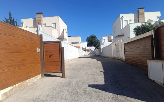 3 soverom Villa til salgs i Fortuna med svømmebasseng - € 179 000 (Ref: 9714174)