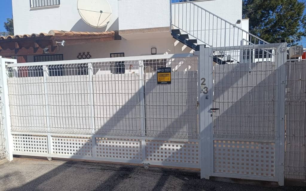 3 bedroom Villa for sale in Fortuna with pool - € 179,000 (Ref: 9714174)