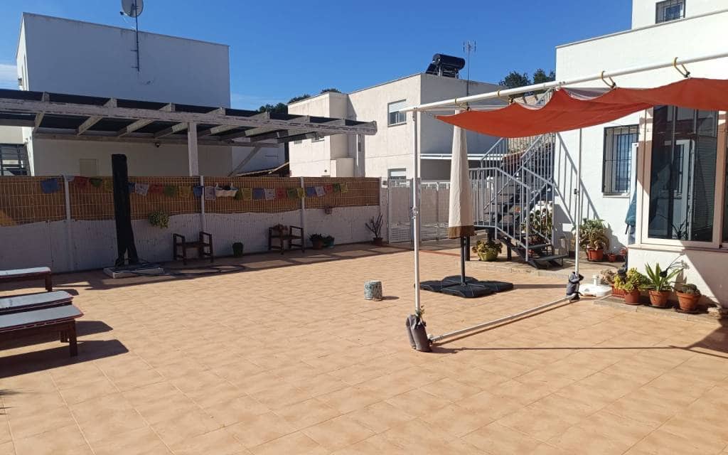 3 bedroom Villa for sale in Fortuna with pool - € 179,000 (Ref: 9714174)