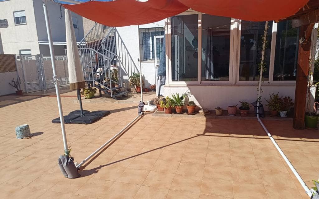 3 bedroom Villa for sale in Fortuna with pool - € 179,000 (Ref: 9714174)