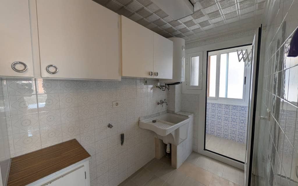 4 bedroom Apartment for sale in Sax - € 150,000 (Ref: 9720552)