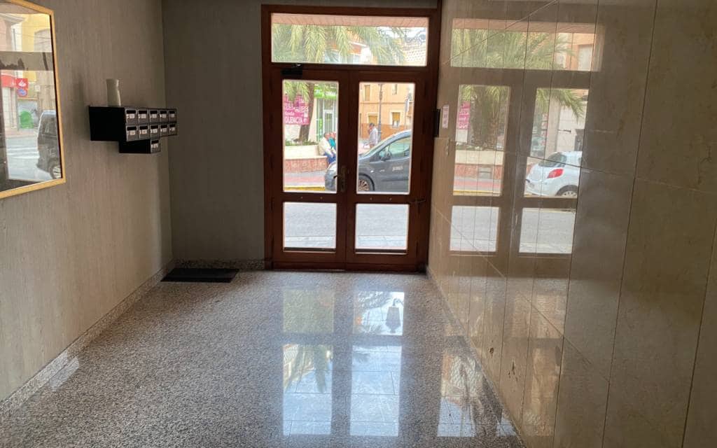 4 bedroom Apartment for sale in Sax - € 150,000 (Ref: 9720552)