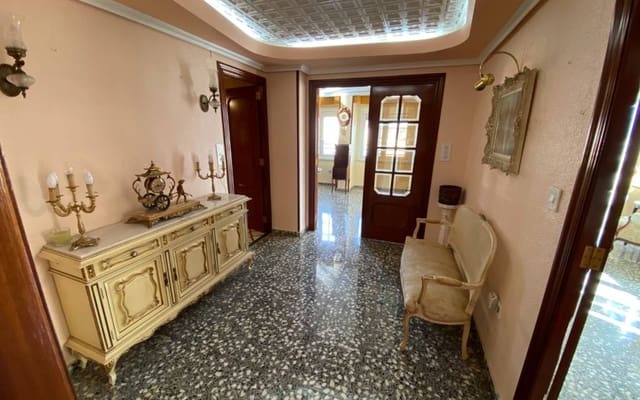 4 bedroom Apartment for sale in Sax - € 150,000 (Ref: 9720552)