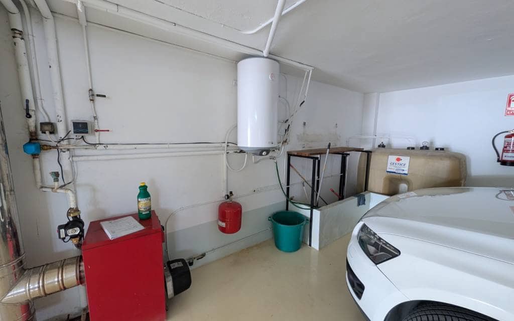 5 quarto Casa em Banda para venda em Sax com garagem - 260 000 € (Ref: 9720820)