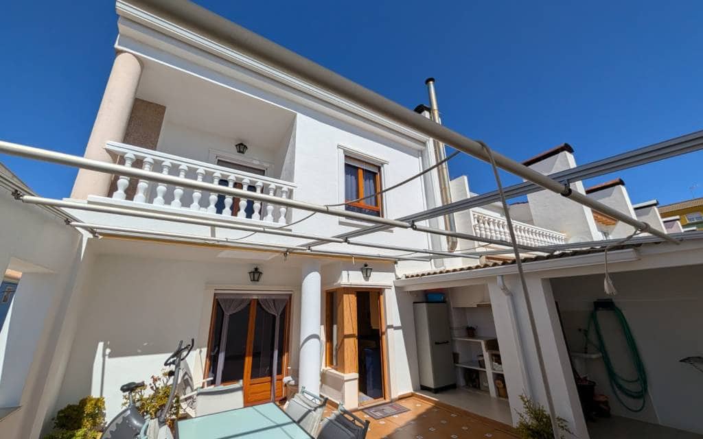 5 quarto Casa em Banda para venda em Sax com garagem - 260 000 € (Ref: 9720820)