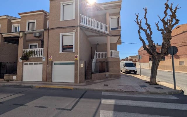 5 bedroom Townhouse for sale in Sax with garage - € 260,000 (Ref: 9720820)