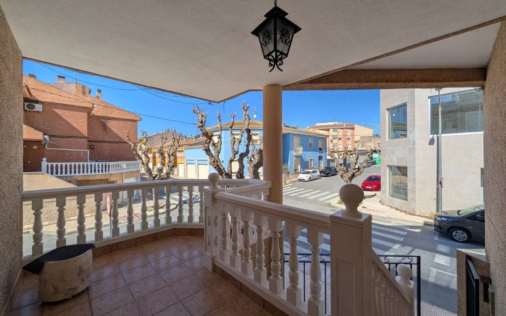 5 quarto Casa em Banda para venda em Sax com garagem - 260 000 € (Ref: 9720820)