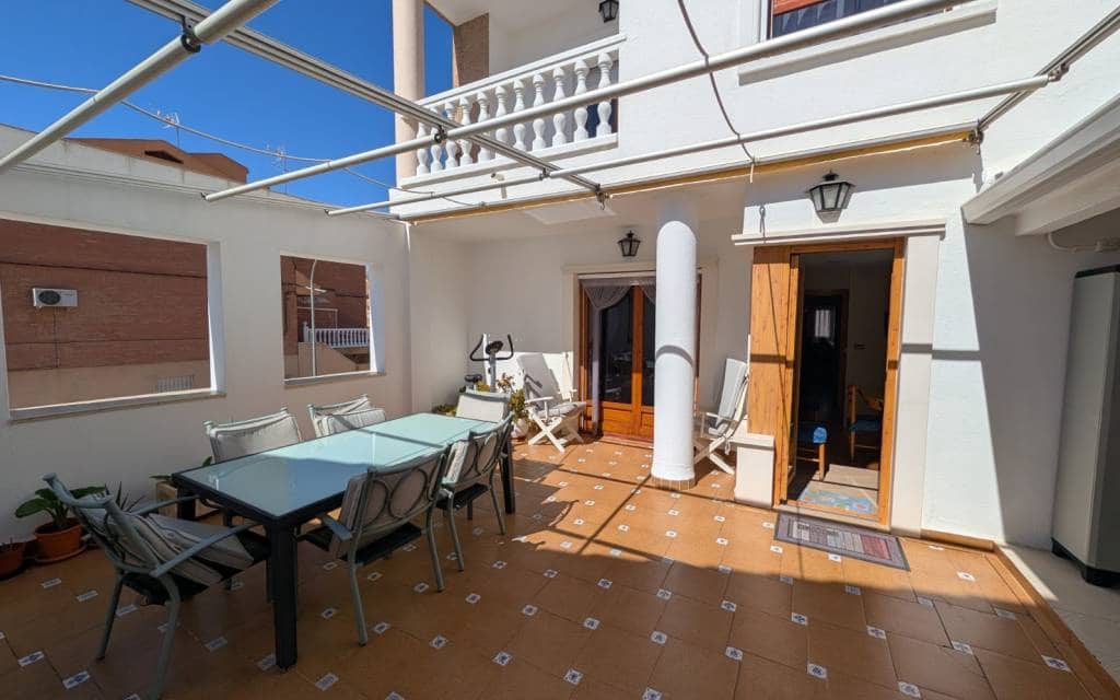 5 quarto Casa em Banda para venda em Sax com garagem - 260 000 € (Ref: 9720820)